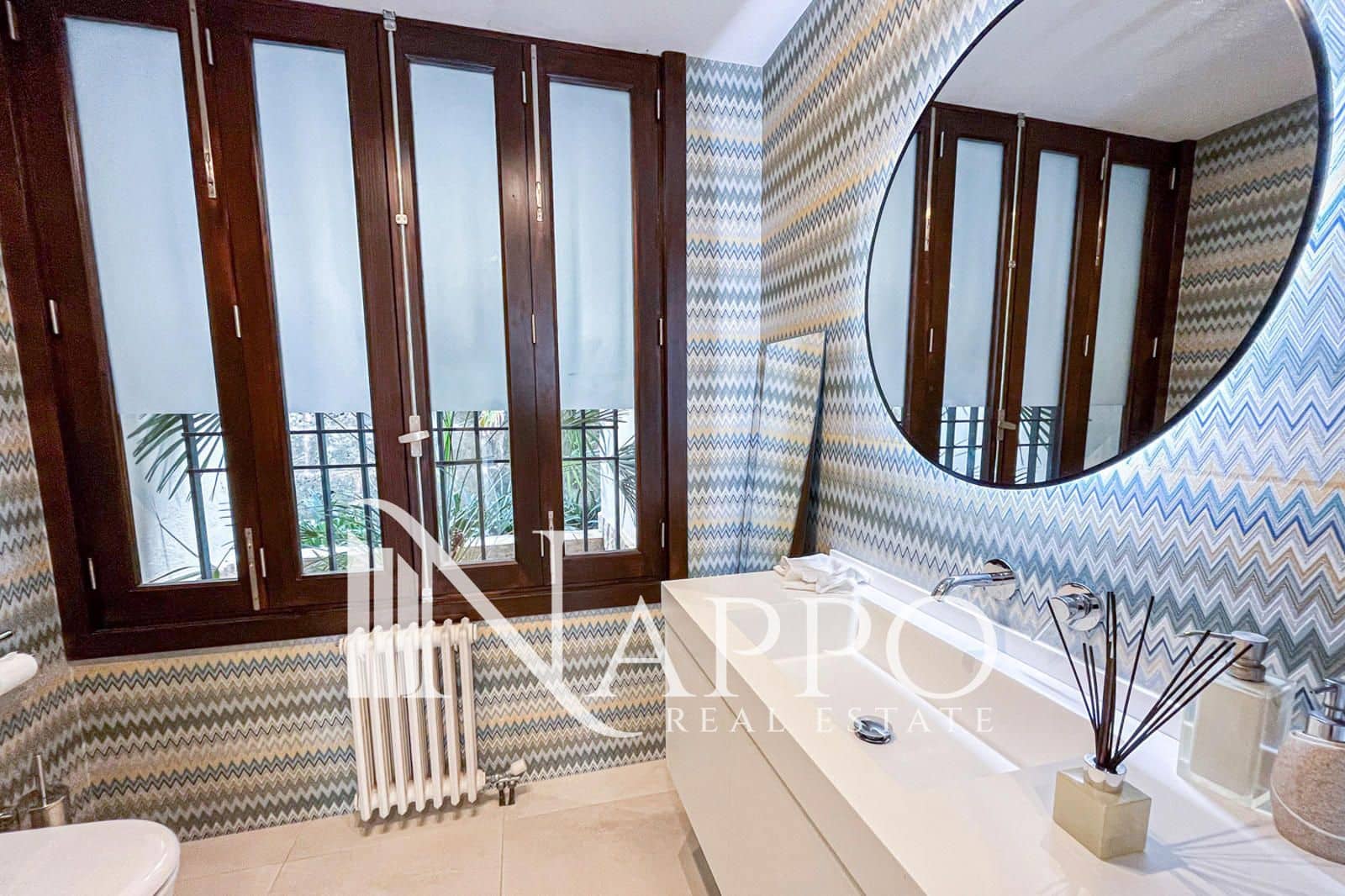 5 soveværelse Villa til leje i Palma de Mallorca med swimmingpool garage - € 20.000 (Ref: 9768977)