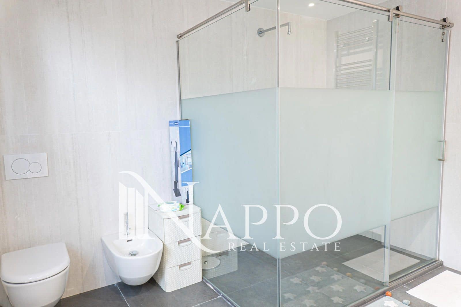 5 soveværelse Villa til leje i Palma de Mallorca med swimmingpool garage - € 20.000 (Ref: 9768977)