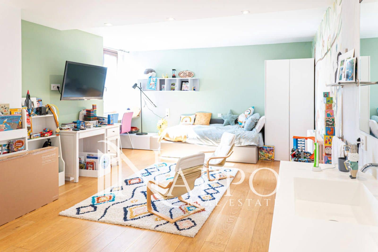 5 soveværelse Villa til leje i Palma de Mallorca med swimmingpool garage - € 20.000 (Ref: 9768977)