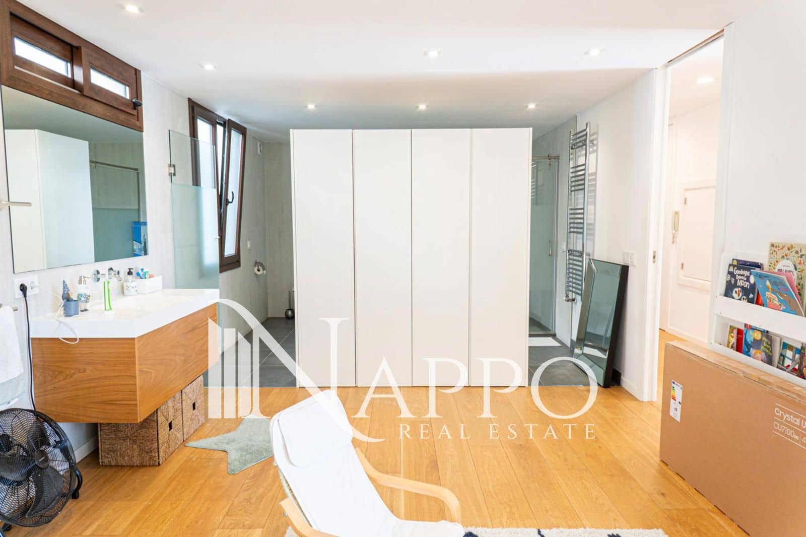 5 soveværelse Villa til leje i Palma de Mallorca med swimmingpool garage - € 20.000 (Ref: 9768977)