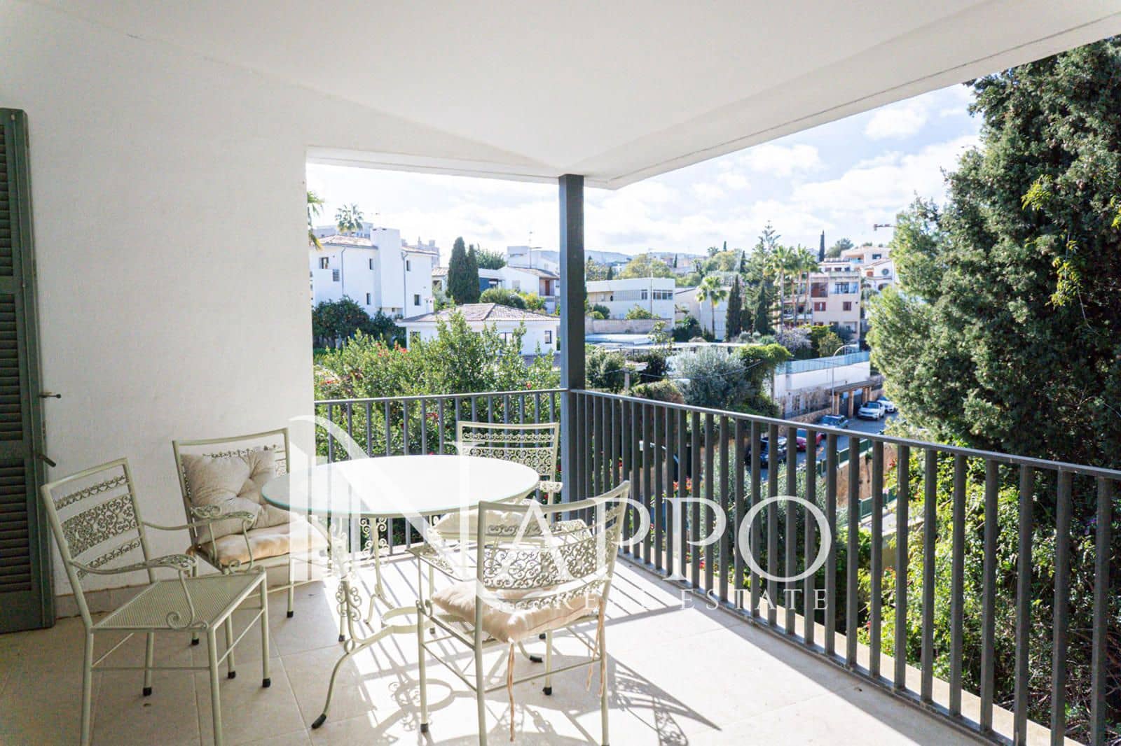 5 soveværelse Villa til leje i Palma de Mallorca med swimmingpool garage - € 20.000 (Ref: 9768977)