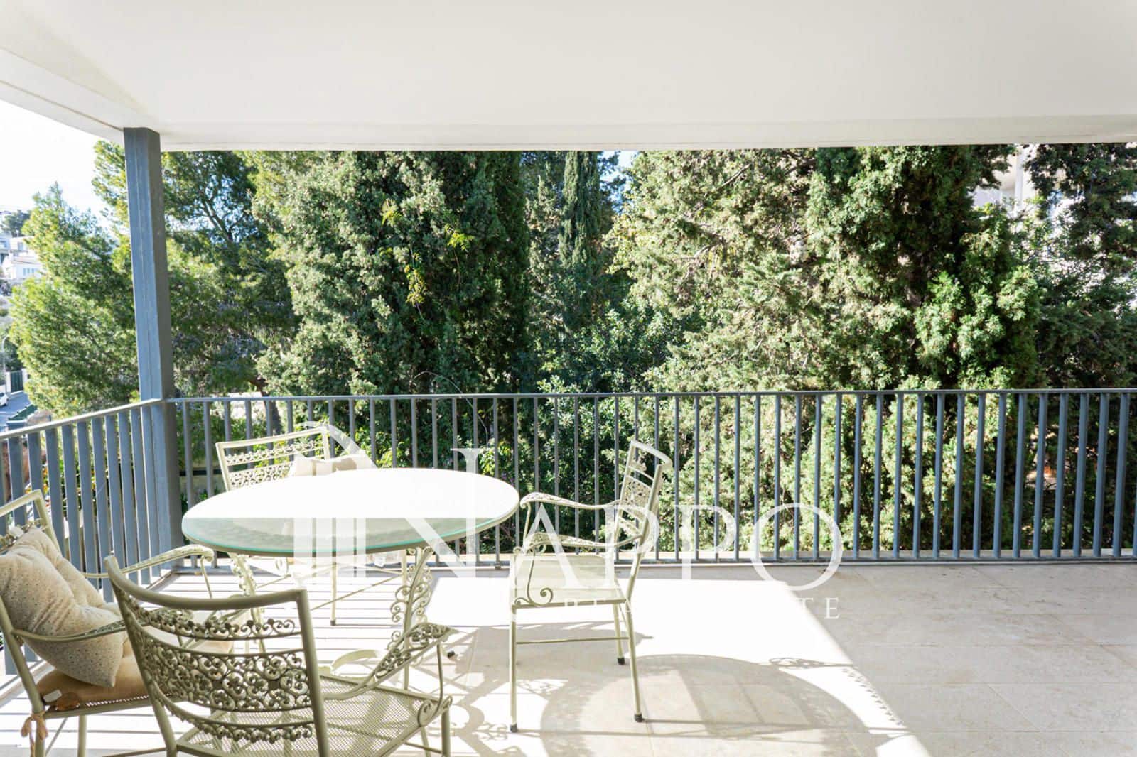 5 soveværelse Villa til leje i Palma de Mallorca med swimmingpool garage - € 20.000 (Ref: 9768977)