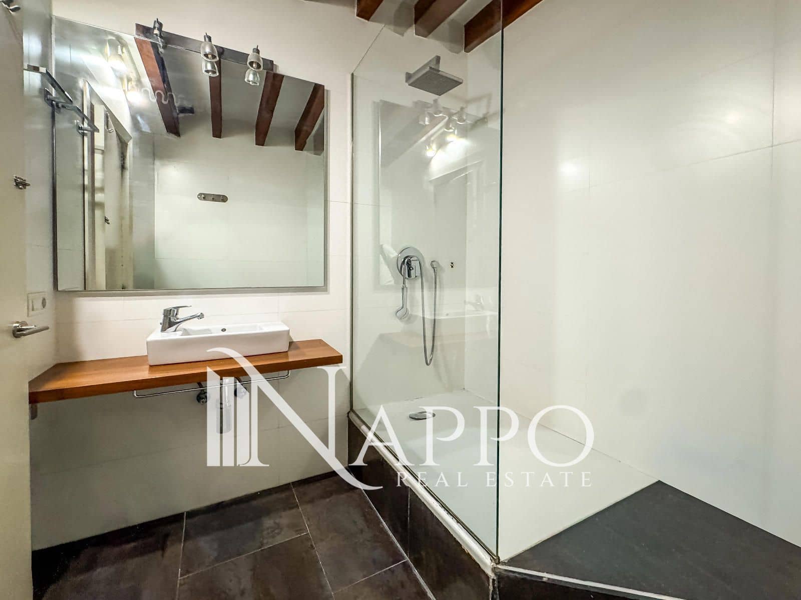 3 bedroom Flat for rent in Palma de Mallorca - € 2,250 (Ref: 9770201)