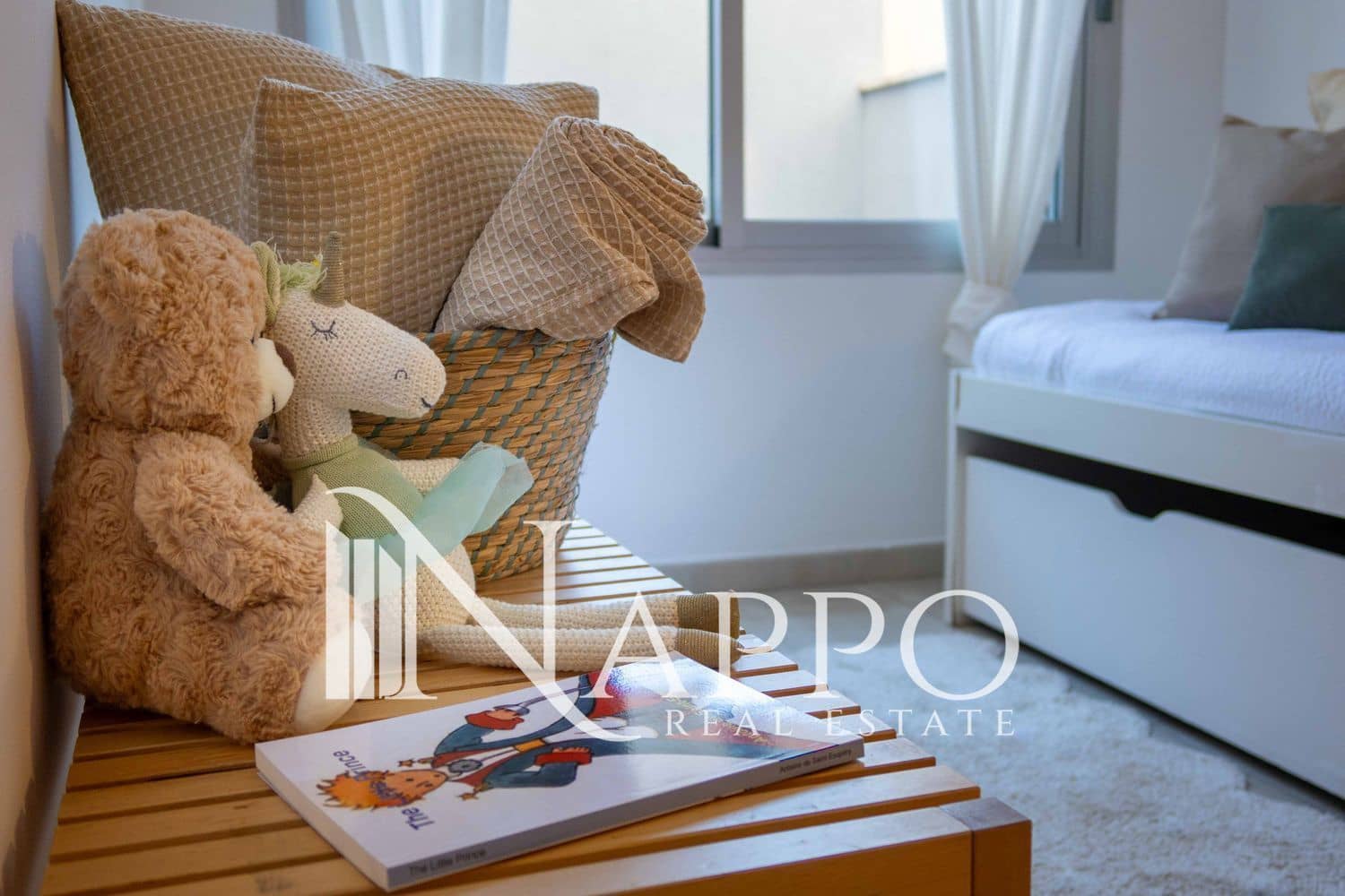 2 bedroom Flat for sale in Palma de Mallorca with pool garage - € 479,000 (Ref: 9782920)