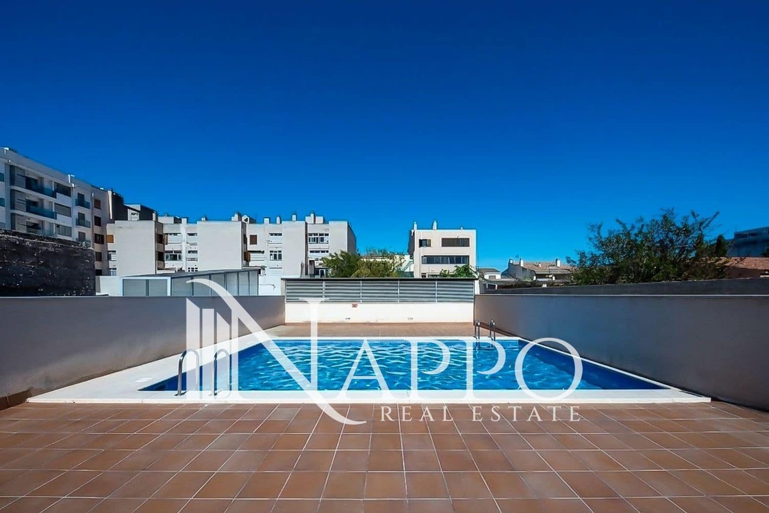 2 bedroom Flat for sale in Palma de Mallorca with pool garage - € 479,000 (Ref: 9782920)