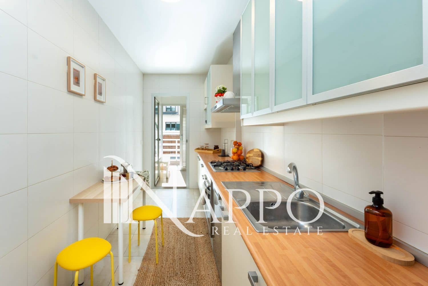2 bedroom Flat for sale in Palma de Mallorca with pool garage - € 479,000 (Ref: 9782920)