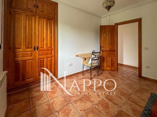 3 bedroom Villa for sale in Labajos with pool garage - € 195,000 (Ref: 9783272)