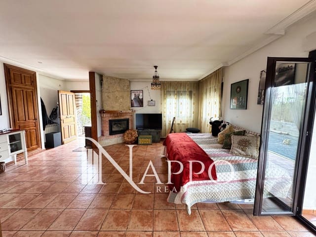3 Zimmer Villa zu verkaufen in Labajos mit Pool Garage - 195.000 € (Ref: 9783272)