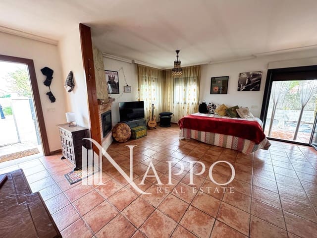 3 Zimmer Villa zu verkaufen in Labajos mit Pool Garage - 195.000 € (Ref: 9783272)