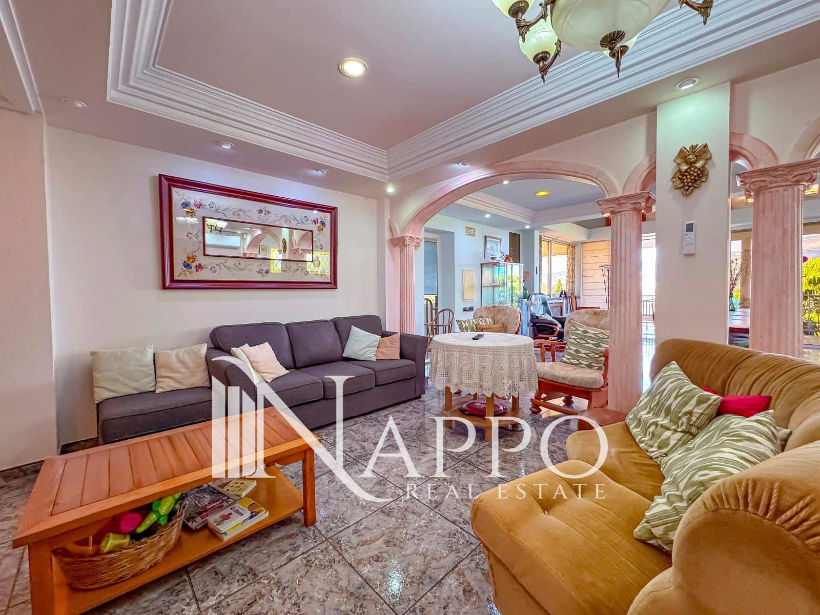 6 sypialnia Willa na sprzedaż w Inca z basenem garażem - 1 800 000 € (Ref: 9784305)