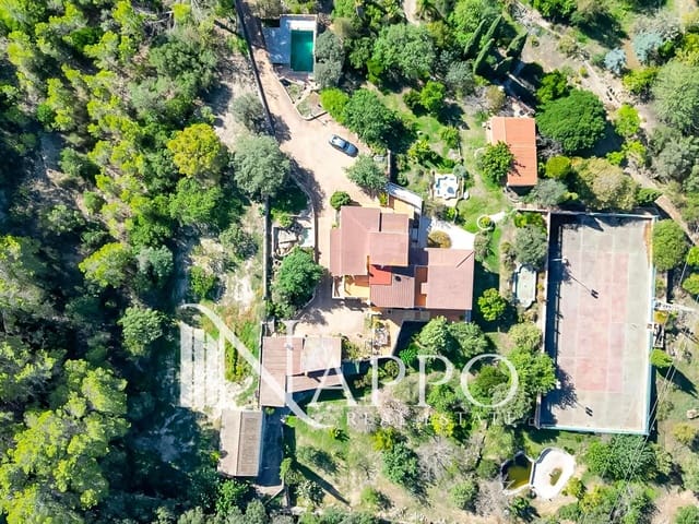 6 sypialnia Willa na sprzedaż w Inca z basenem garażem - 1 800 000 € (Ref: 9784305)