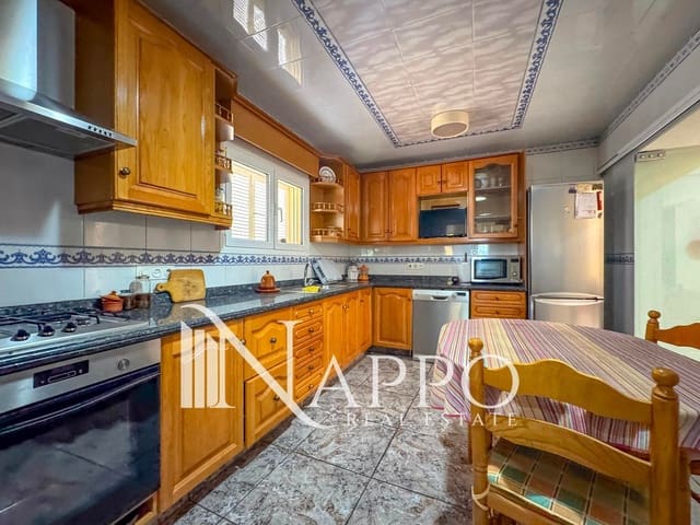 6 sypialnia Willa na sprzedaż w Inca z basenem garażem - 1 800 000 € (Ref: 9784305)