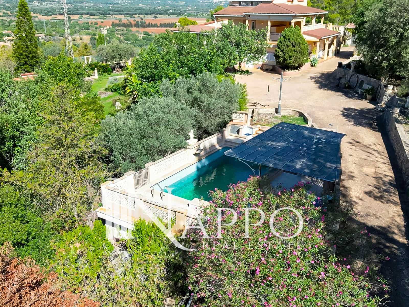 6 sypialnia Willa na sprzedaż w Inca z basenem garażem - 1 800 000 € (Ref: 9784305)