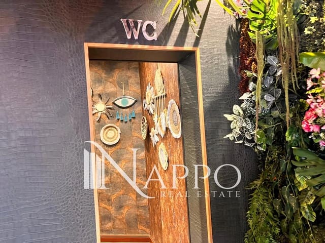 Local Commercial à louer à Arxiduc, Palma de Mallorca - 2 500 € (Ref: 9784306)