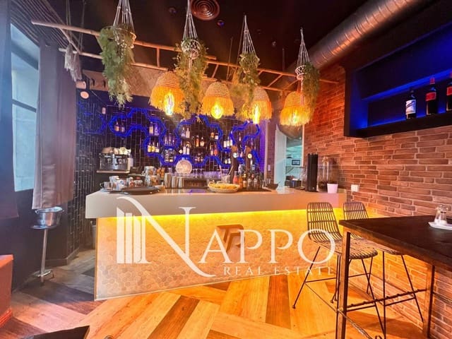 Komercyjne do wynajęcia w Arxiduc, Palma de Mallorca - 2 500 € (Ref: 9784306)