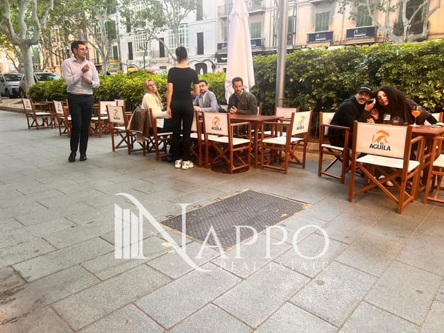 Local Commercial à louer à Arxiduc, Palma de Mallorca - 2 500 € (Ref: 9784306)