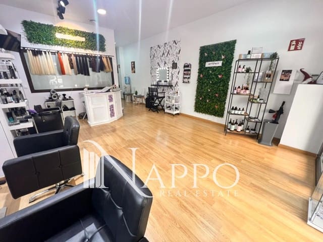 Komercyjne do wynajęcia w Palma de Mallorca - 940 € (Ref: 9788777)