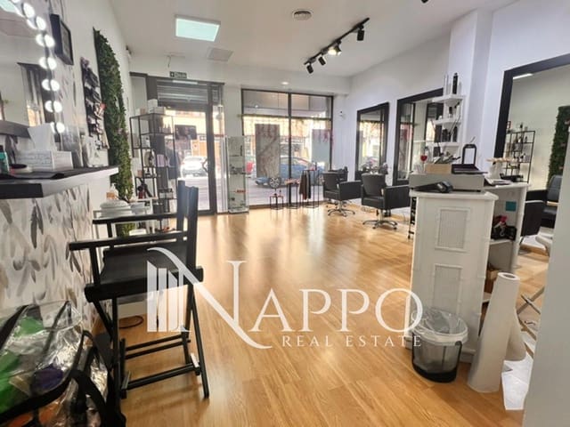 Komercyjne do wynajęcia w Palma de Mallorca - 940 € (Ref: 9788777)