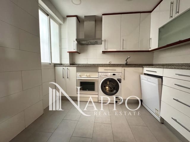 Piso de 3 habitaciones en Lista, Madrid ciudad en alquiler - 2.800 € (Ref: 9789426)