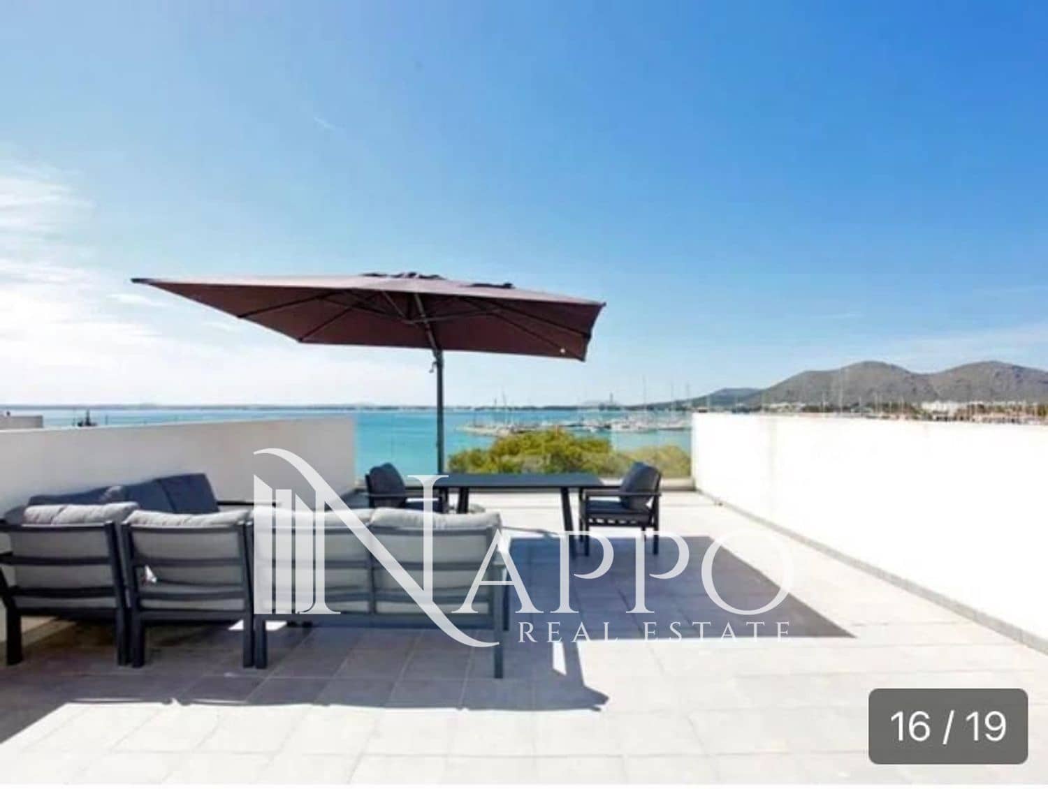 3 quarto Apartamento para arrendar em Puerto de Alcudia - 3 500 € (Ref: 9789628)