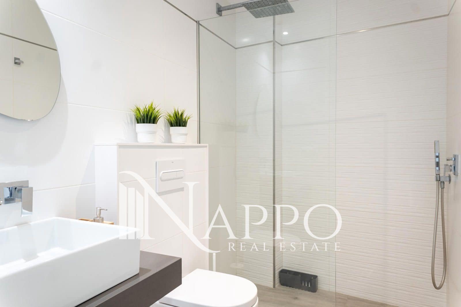 3 quarto Apartamento para arrendar em Puerto de Alcudia - 3 500 € (Ref: 9789628)