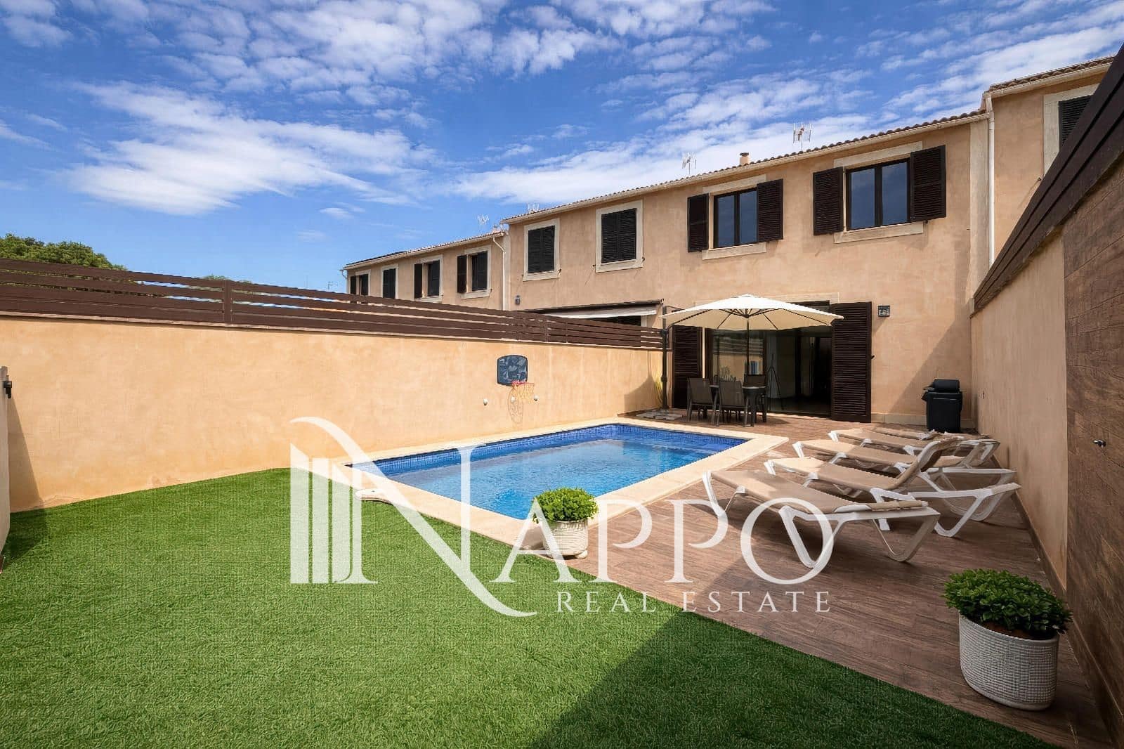 4 soveværelse Byhus til salg i Sa Cabaneta / La Cabaneta med swimmingpool garage - € 799.000 (Ref: 9789958)