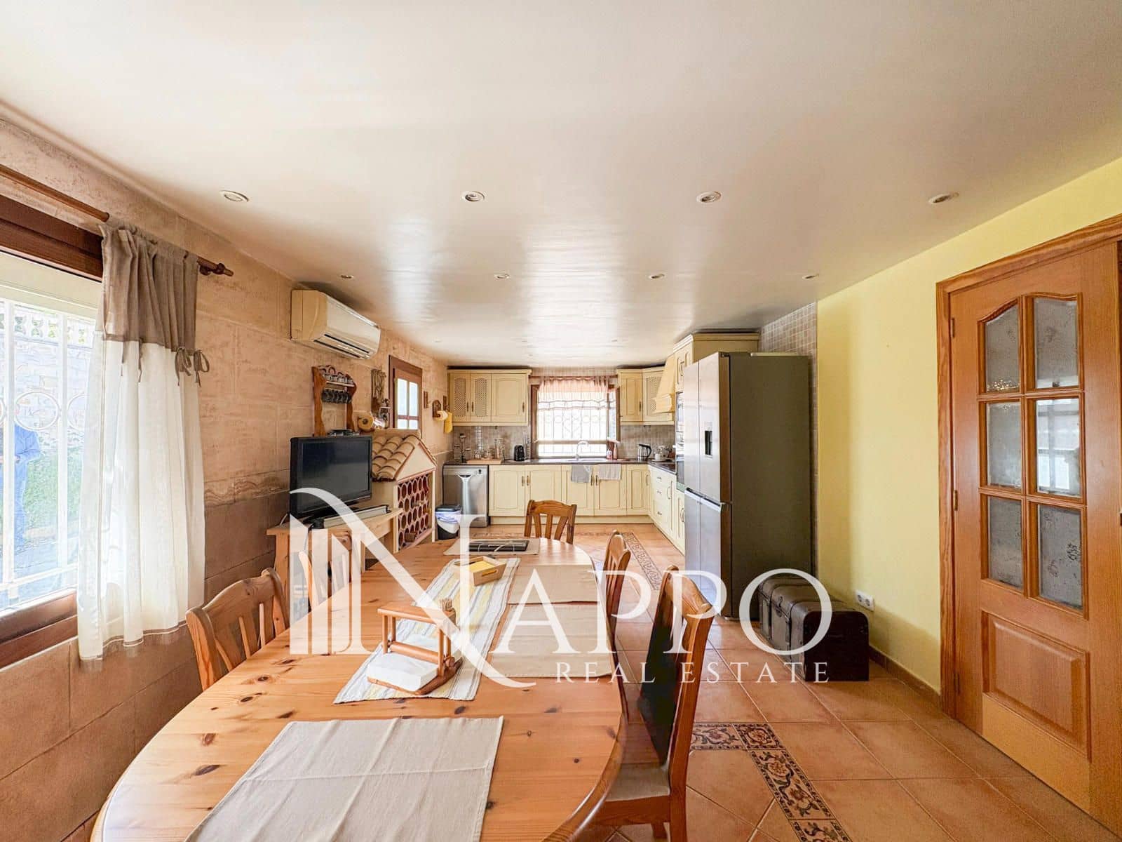 Chalet de 6 habitaciones en Palmanova en venta con piscina garaje - 1.785.000 € (Ref: 9795509)