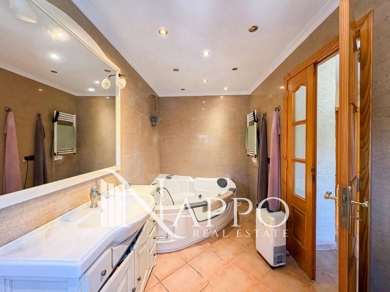 Chalet de 6 habitaciones en Palmanova en venta con piscina garaje - 1.785.000 € (Ref: 9795509)