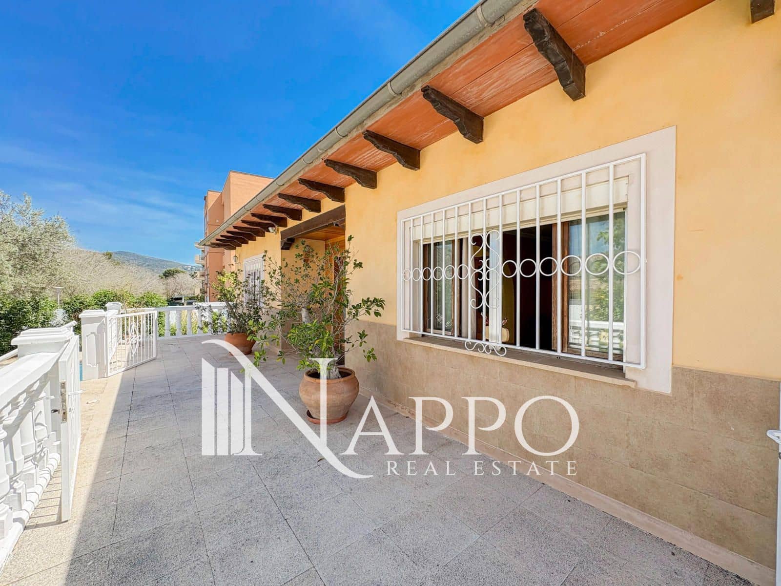 Chalet de 6 habitaciones en Palmanova en venta con piscina garaje - 1.785.000 € (Ref: 9795509)