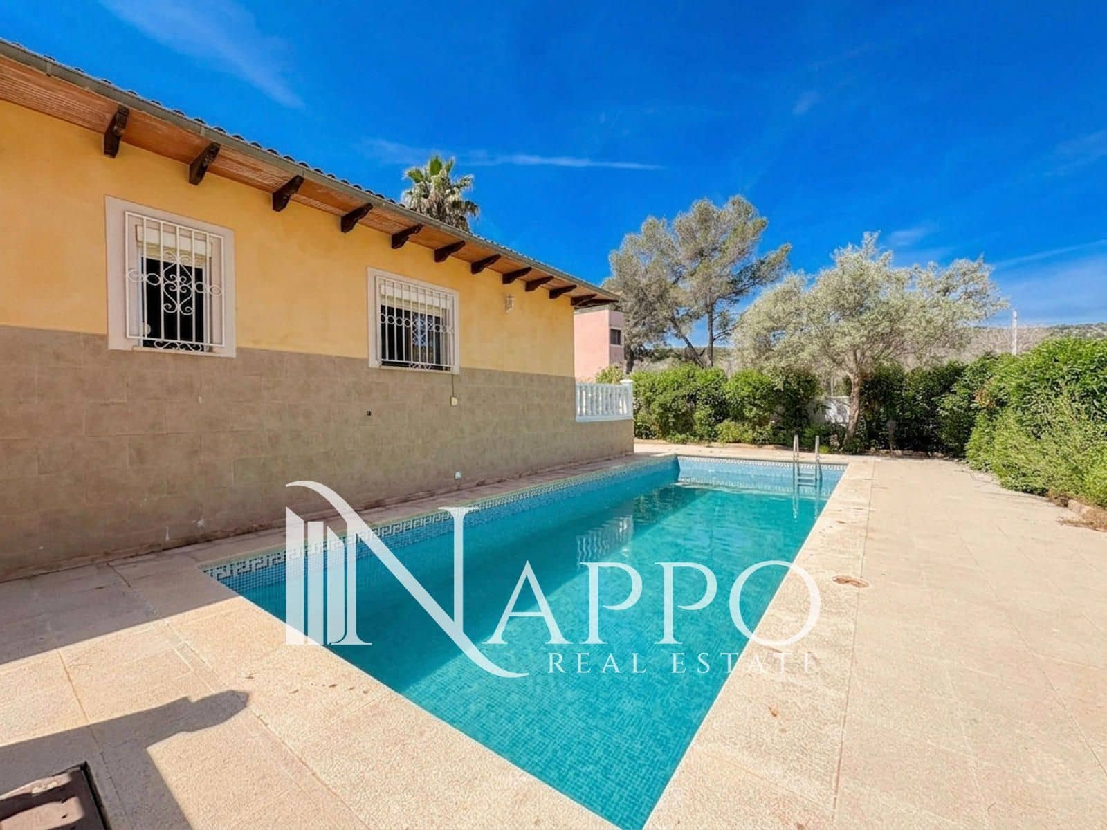 Chalet de 6 habitaciones en Palmanova en venta con piscina garaje - 1.785.000 € (Ref: 9795509)