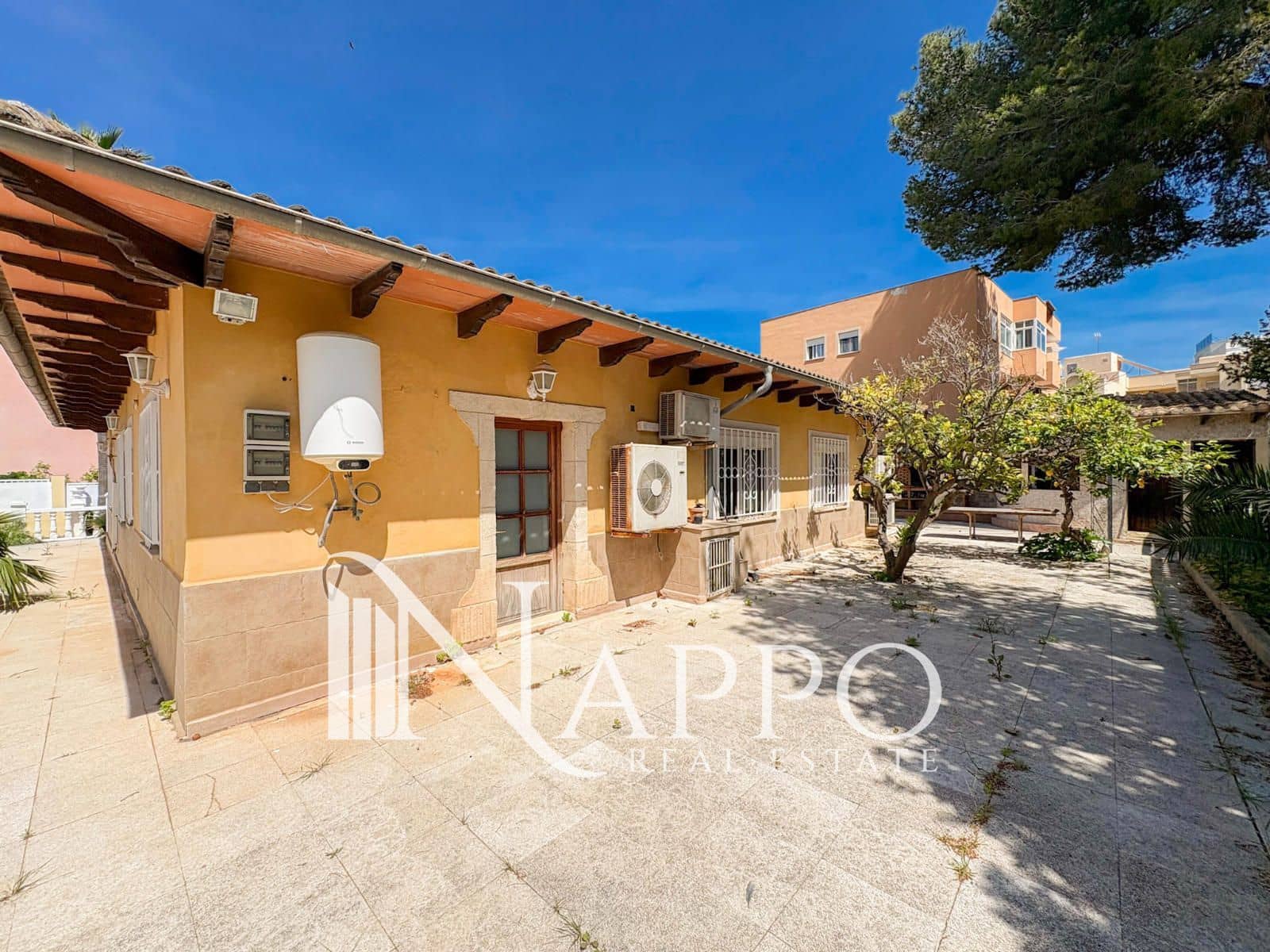 Chalet de 6 habitaciones en Palmanova en venta con piscina garaje - 1.785.000 € (Ref: 9795509)