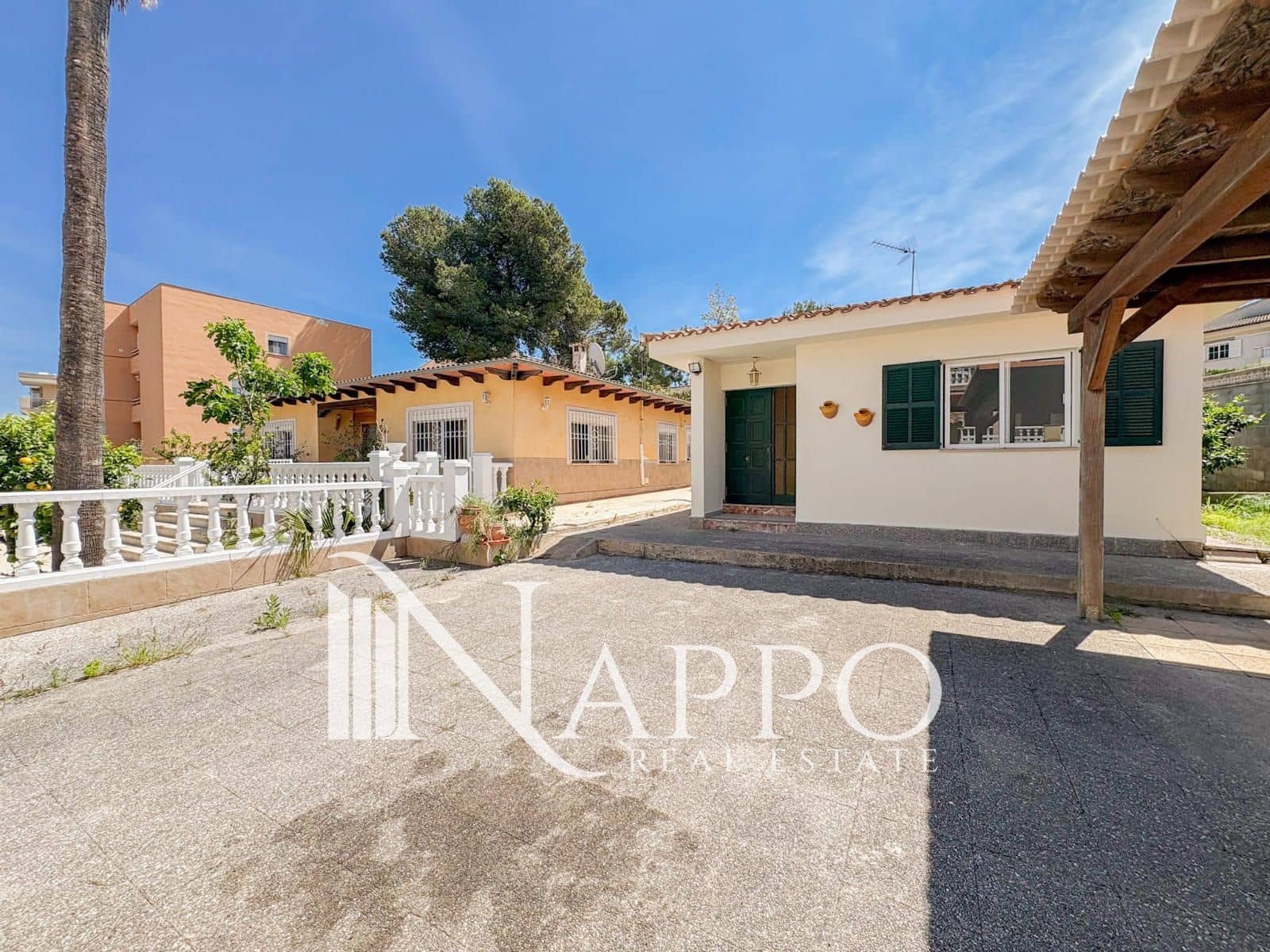 Chalet de 6 habitaciones en Palmanova en venta con piscina garaje - 1.785.000 € (Ref: 9795509)