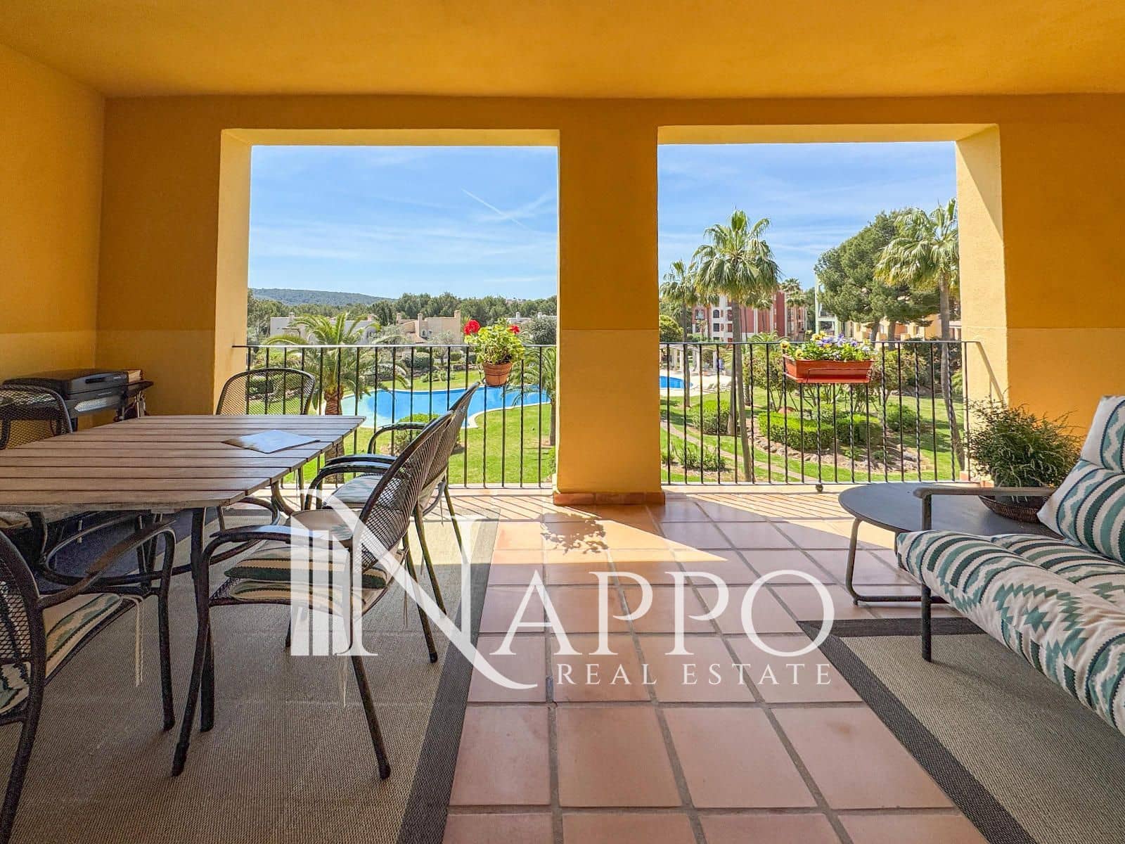 2 chambre Appartement à vendre à Santa Ponsa avec piscine garage - 870 000 € (Ref: 9795708)