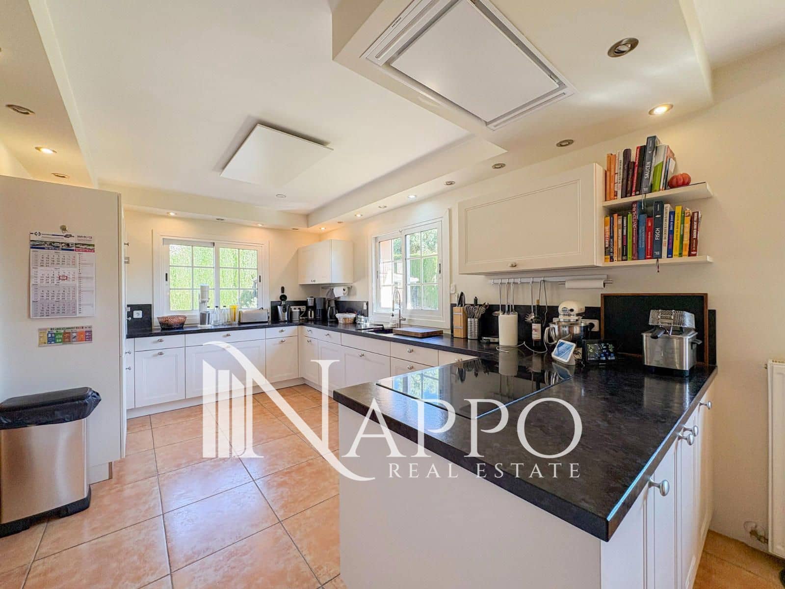 4 slaapkamer Villa te koop in L'Aranjassa / S'Aranjassa met zwembad garage - € 1.950.000 (Ref: 9795709)