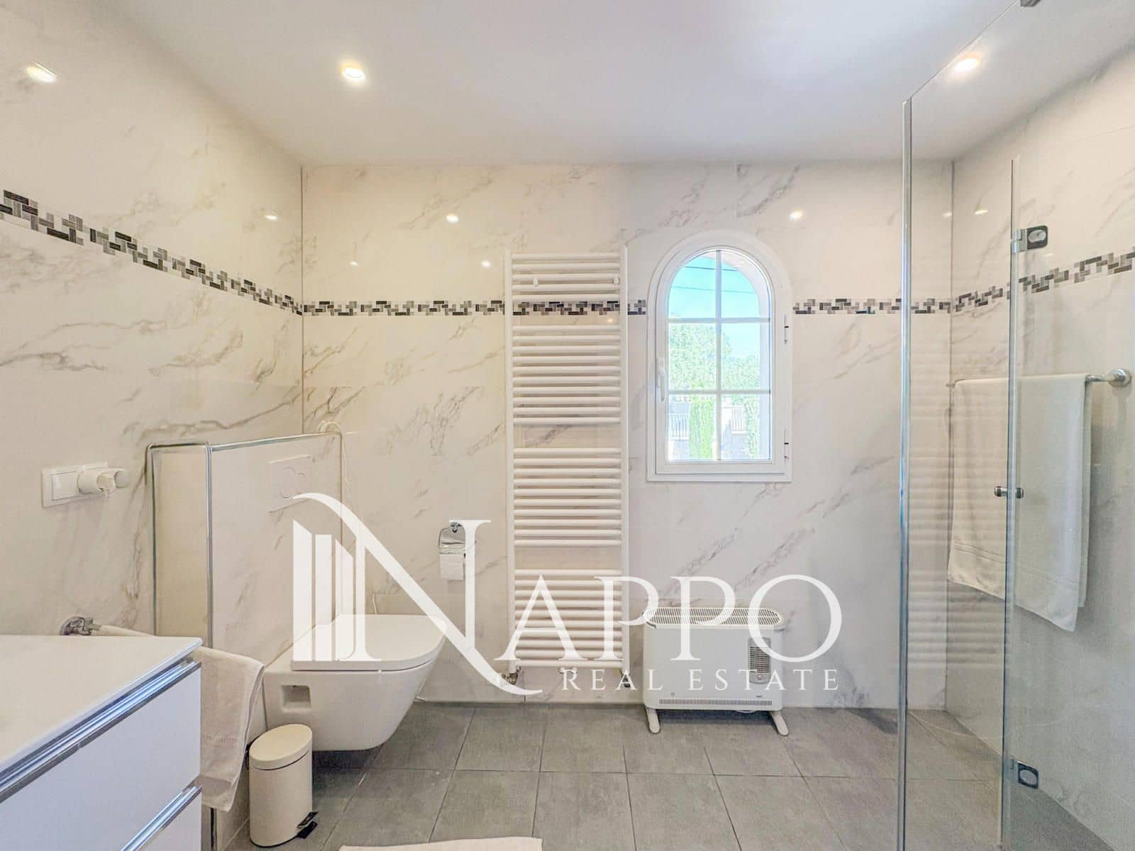 4 slaapkamer Villa te koop in L'Aranjassa / S'Aranjassa met zwembad garage - € 1.950.000 (Ref: 9795709)