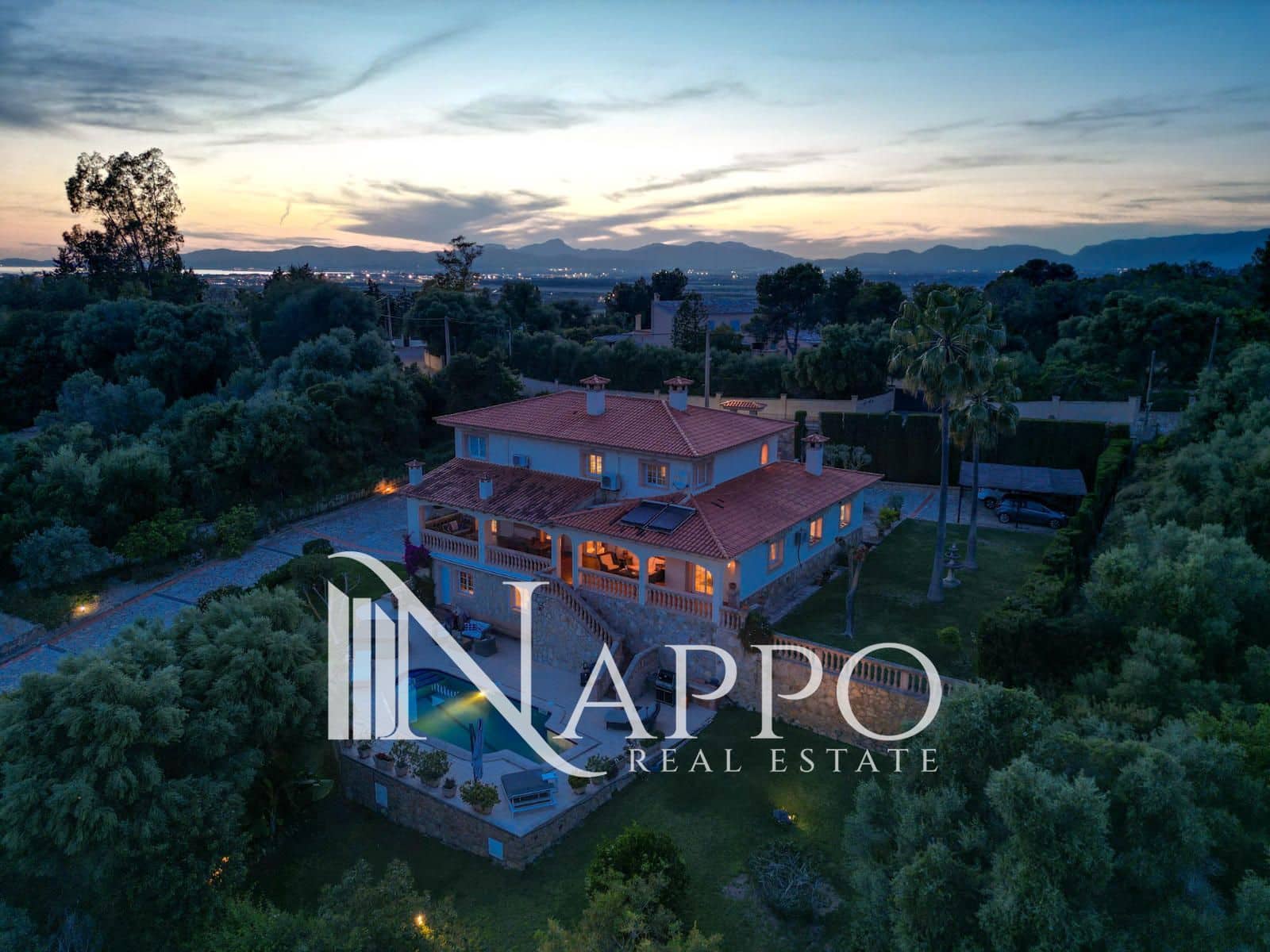 4 slaapkamer Villa te koop in L'Aranjassa / S'Aranjassa met zwembad garage - € 1.950.000 (Ref: 9795709)