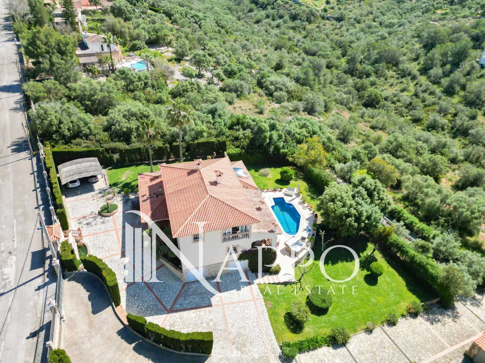 4 slaapkamer Villa te koop in L'Aranjassa / S'Aranjassa met zwembad garage - € 1.950.000 (Ref: 9795709)