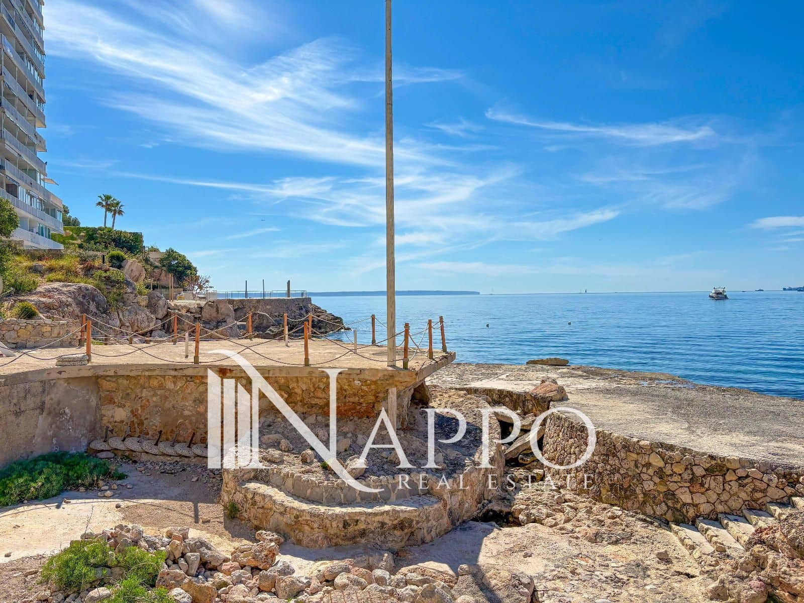 Piso de 2 habitaciones en Cala Mayor en venta con piscina - 587.000 € (Ref: 9802665)