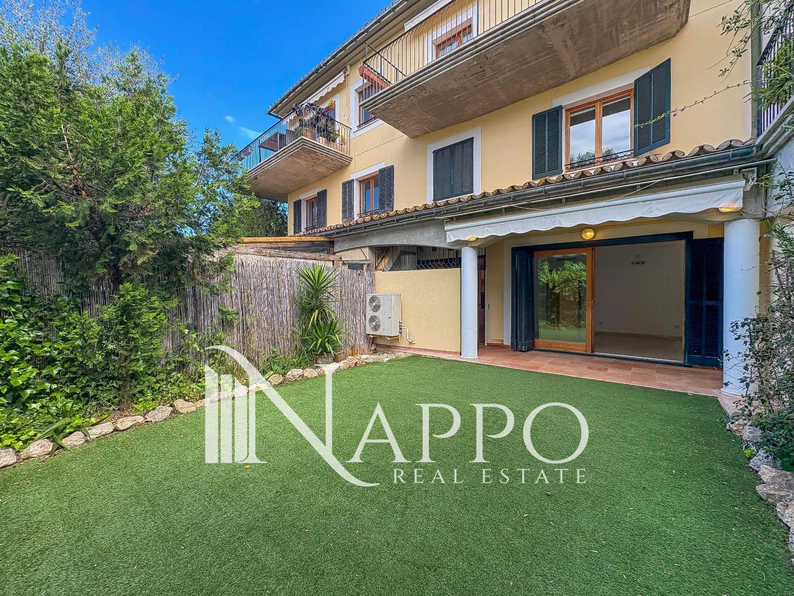 1 soverom Leilighet til salgs i Palma de Mallorca med svømmebasseng garasje - € 540 000 (Ref: 9802954)