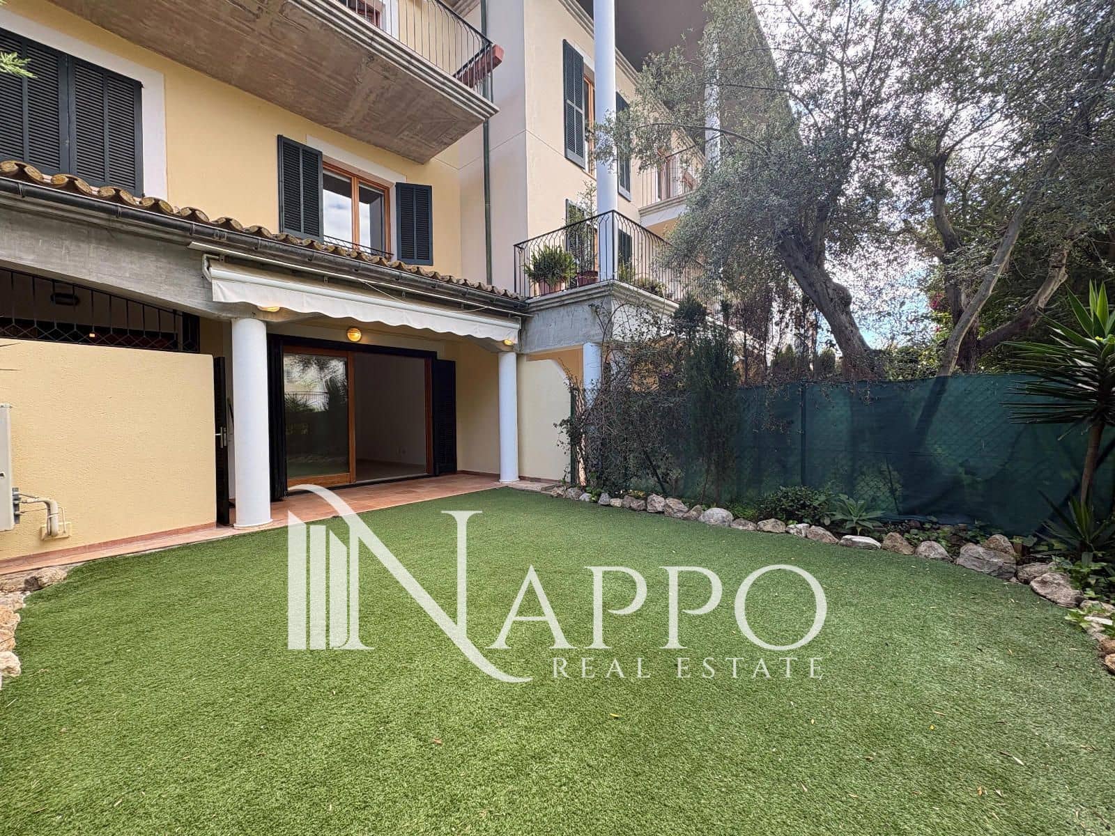 1 soverom Leilighet til salgs i Palma de Mallorca med svømmebasseng garasje - € 540 000 (Ref: 9802954)