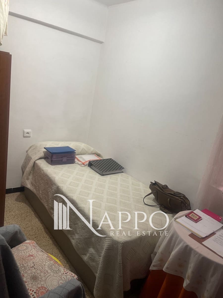 3 soveværelse Lejlighed til salg i Palma de Mallorca - € 260.000 (Ref: 9803757)