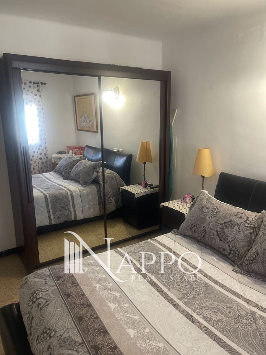 3 soveværelse Lejlighed til salg i Palma de Mallorca - € 260.000 (Ref: 9803757)