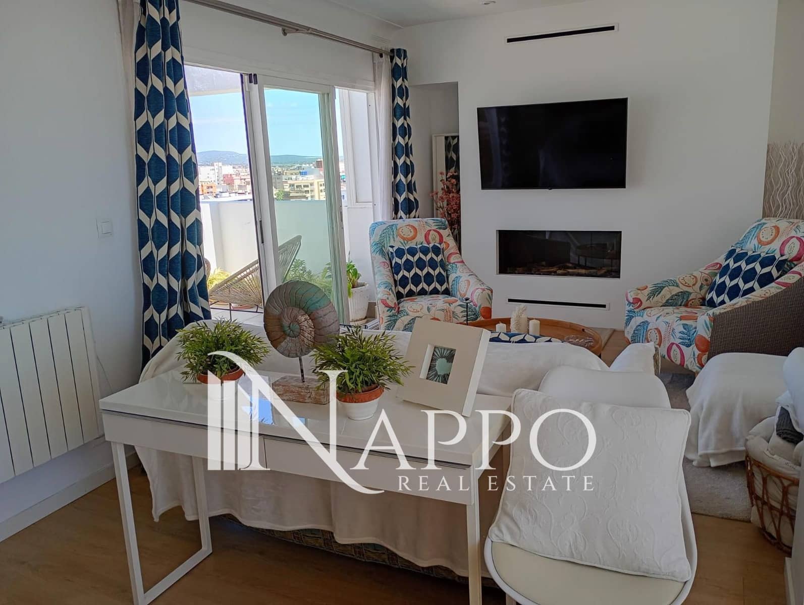 2 bedroom Penthouse for rent in Palma de Mallorca with garage - € 2,500 (Ref: 9804836)