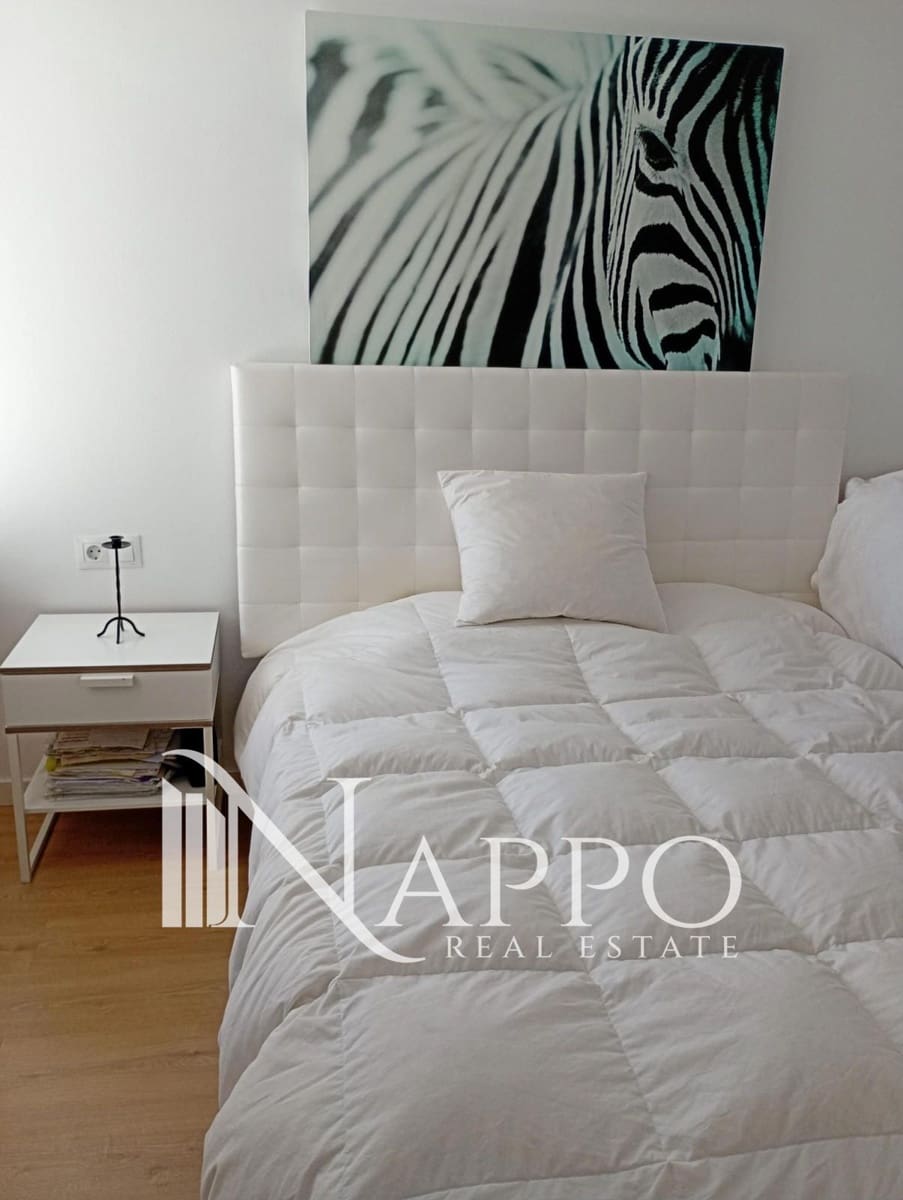 2 bedroom Penthouse for rent in Palma de Mallorca with garage - € 2,500 (Ref: 9804836)