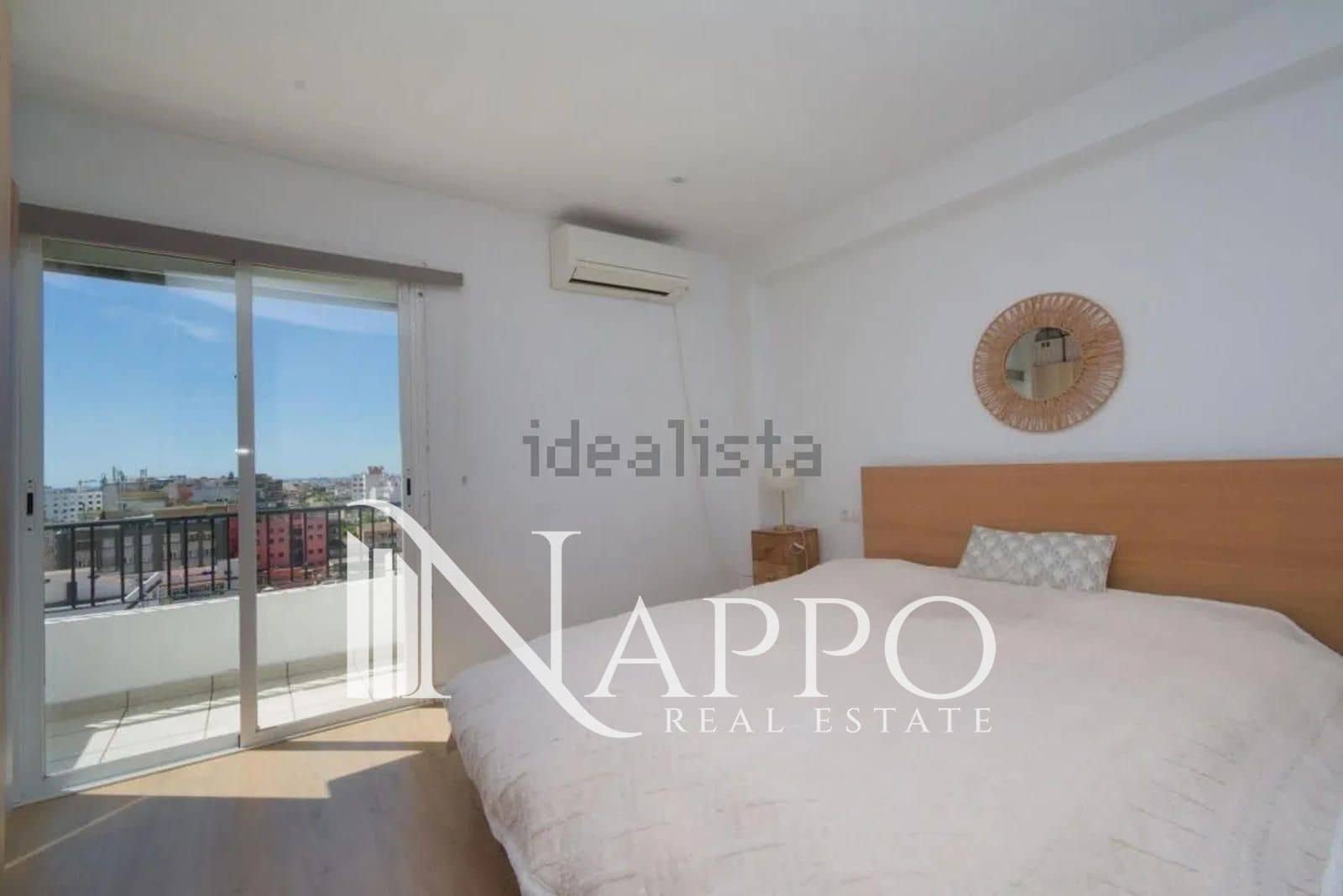 2 bedroom Penthouse for rent in Palma de Mallorca with garage - € 2,500 (Ref: 9804836)