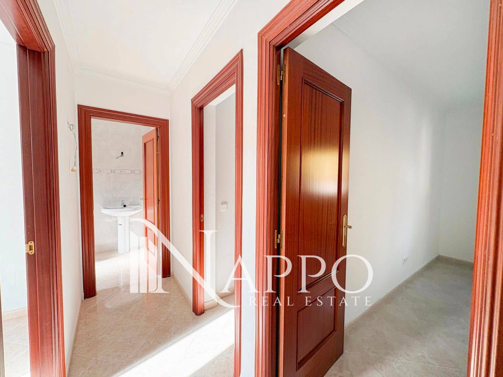 4 bedroom Townhouse for sale in Palma de Mallorca with garage - € 549,000 (Ref: 9805431)