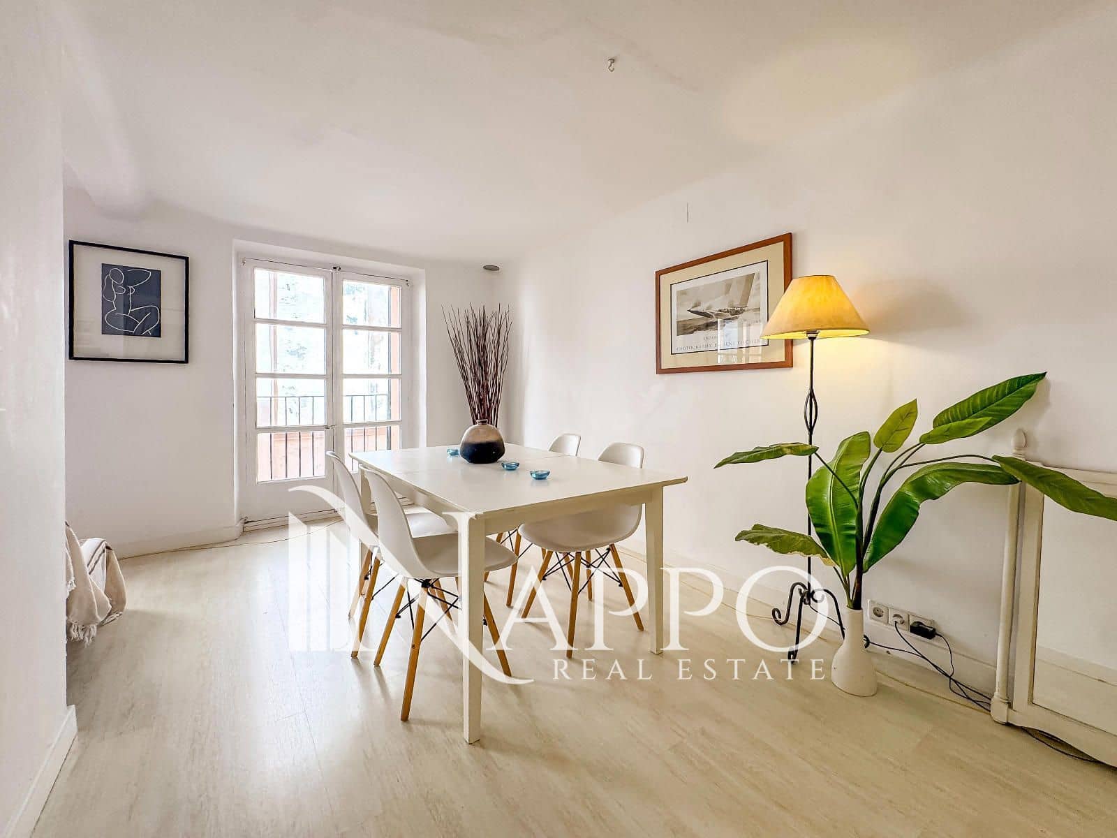 2 bedroom Flat for sale in Palma de Mallorca - € 995,000 (Ref: 9805432)