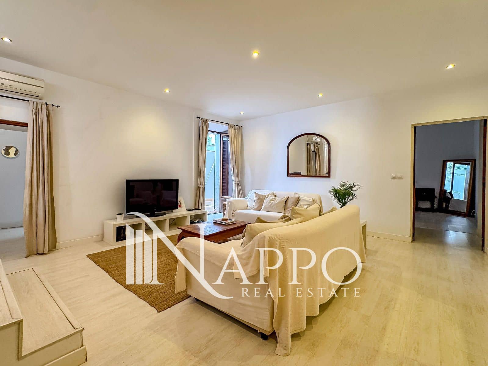 2 bedroom Flat for sale in Palma de Mallorca - € 995,000 (Ref: 9805432)