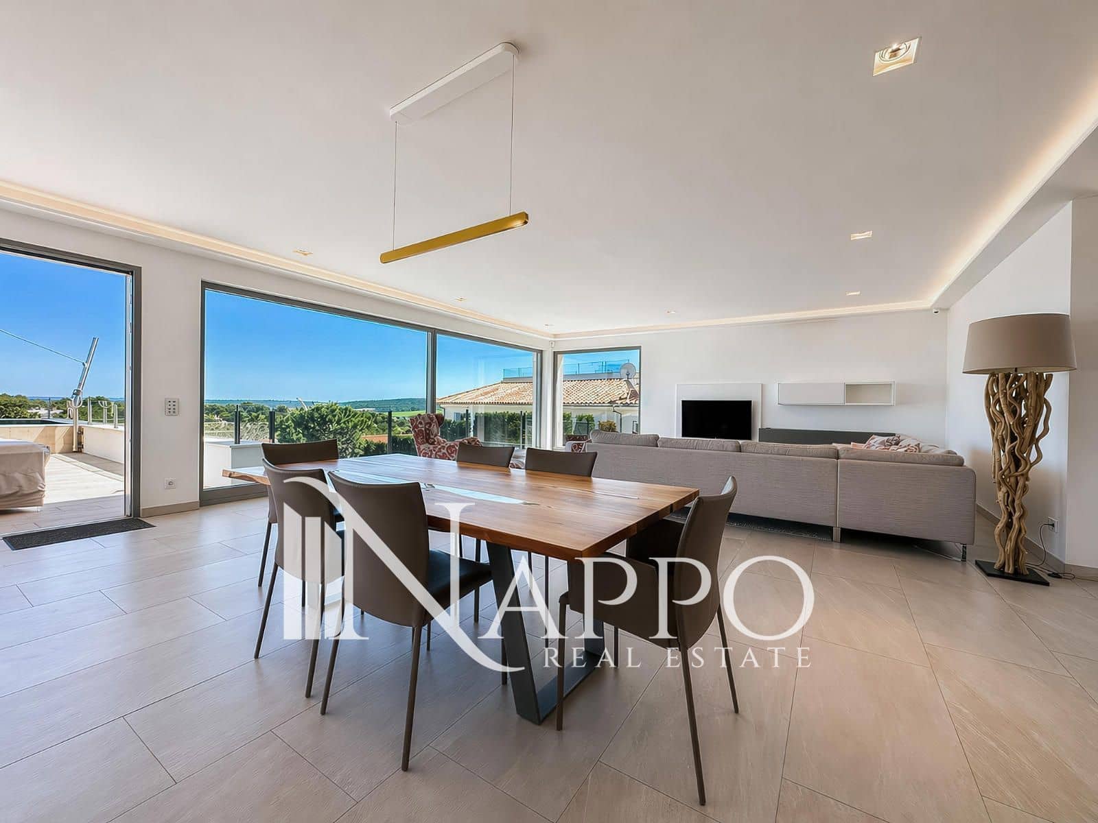 4 bedroom Villa for sale in Santa Ponsa with pool garage - € 5,900,000 (Ref: 9807150)