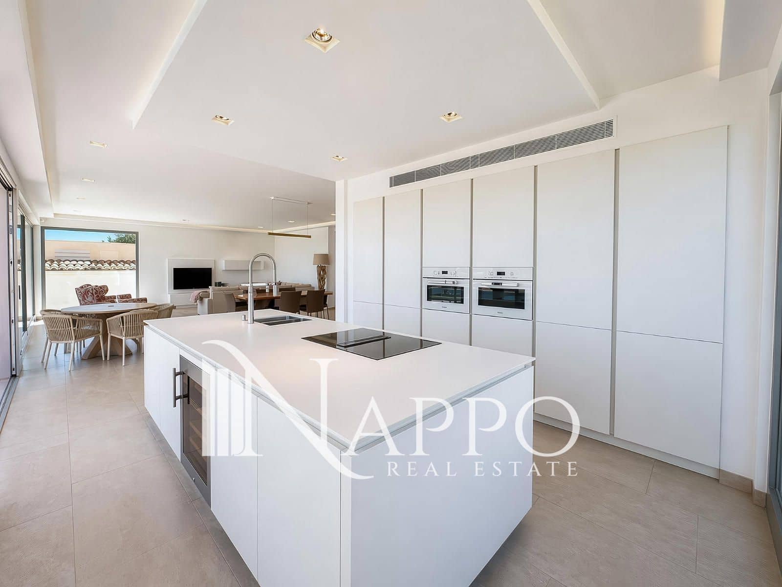 4 bedroom Villa for sale in Santa Ponsa with pool garage - € 5,900,000 (Ref: 9807150)